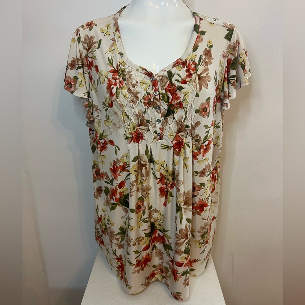 Women’s Plus Size Floral Short Sleeve Blouse by Cocomo Size 2X